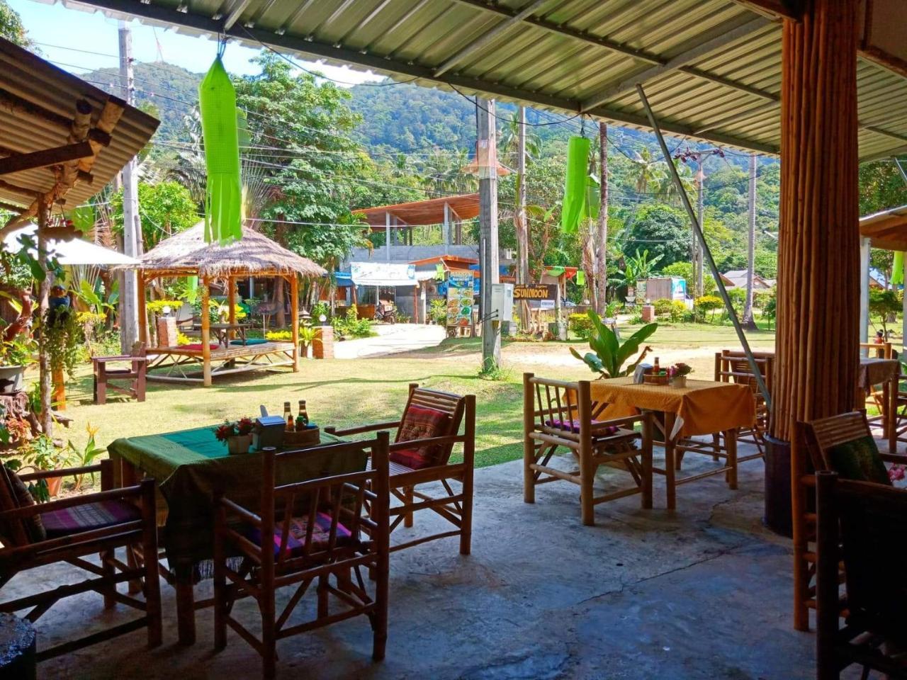 Lanta Sunmoon Bungalow Ko Lanta Esterno foto